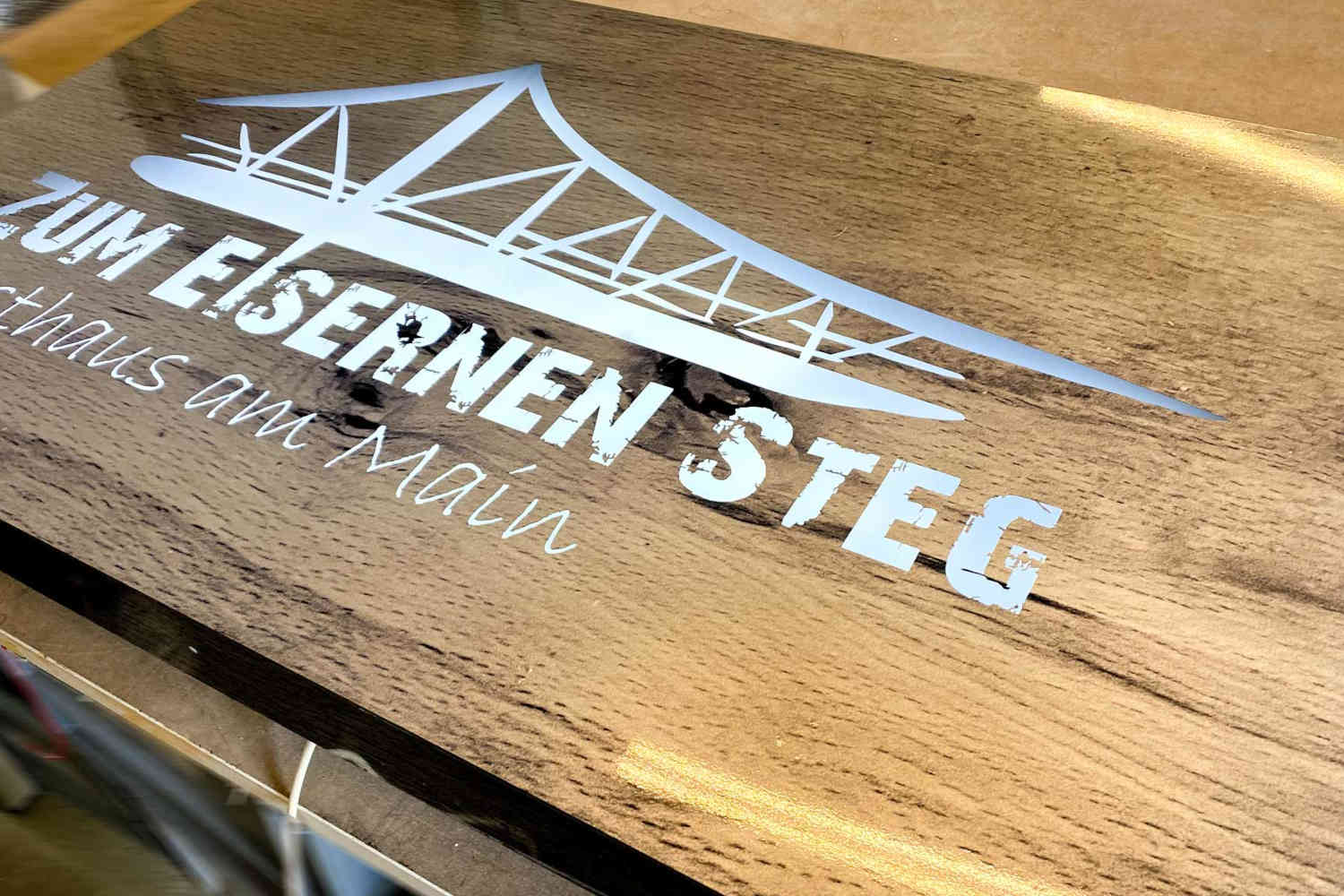 leuchtkasten-frankfurt-3 Leuchtkasten beschriftet mit Digitaldruck für ein Restaurant in Frankfurt