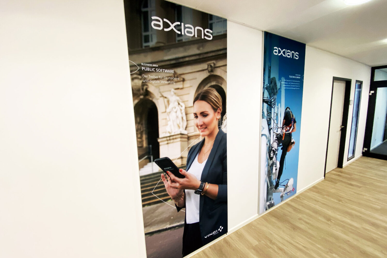 Spanntuchposter-unbeleuchet-mit-Digitaldruck-auf-Stoff-und-Kederprofil Spanntuchdruck für Wandflächen mit Aluminiumrahmen in Frankfurt West