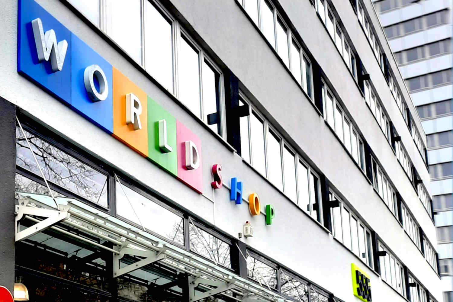 leuchtreklame-leuchtbuchstaben-frankfurt-11 Leuchtreklame aus Profil 5 Leuchtbuchstaben in Frankfurt